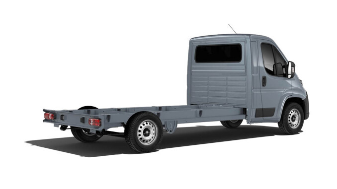 Citroen Relay 3500 Heavy L3 Diesel 2.2 BlueHDi 140 Chassis Cab Enterprise - Image 2